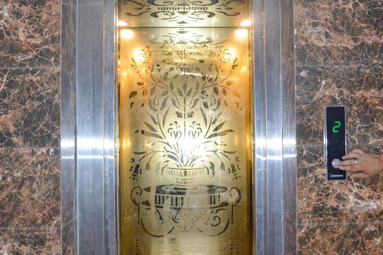 Fabhotel The Golf Inn Нойда Экстерьер фото